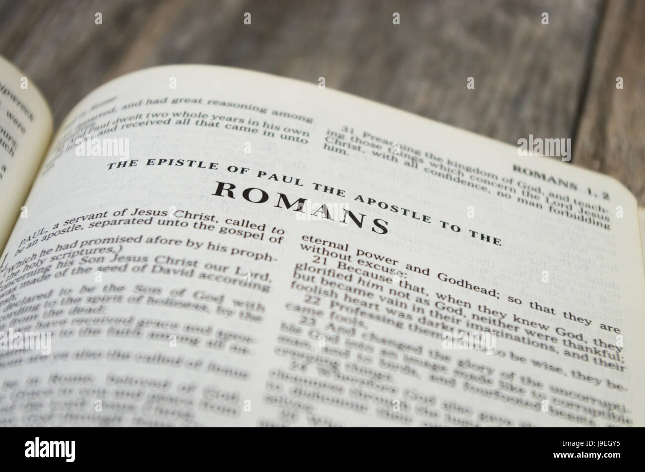 Title page for the book of Romans in the Bible – King James Version Stock Photo