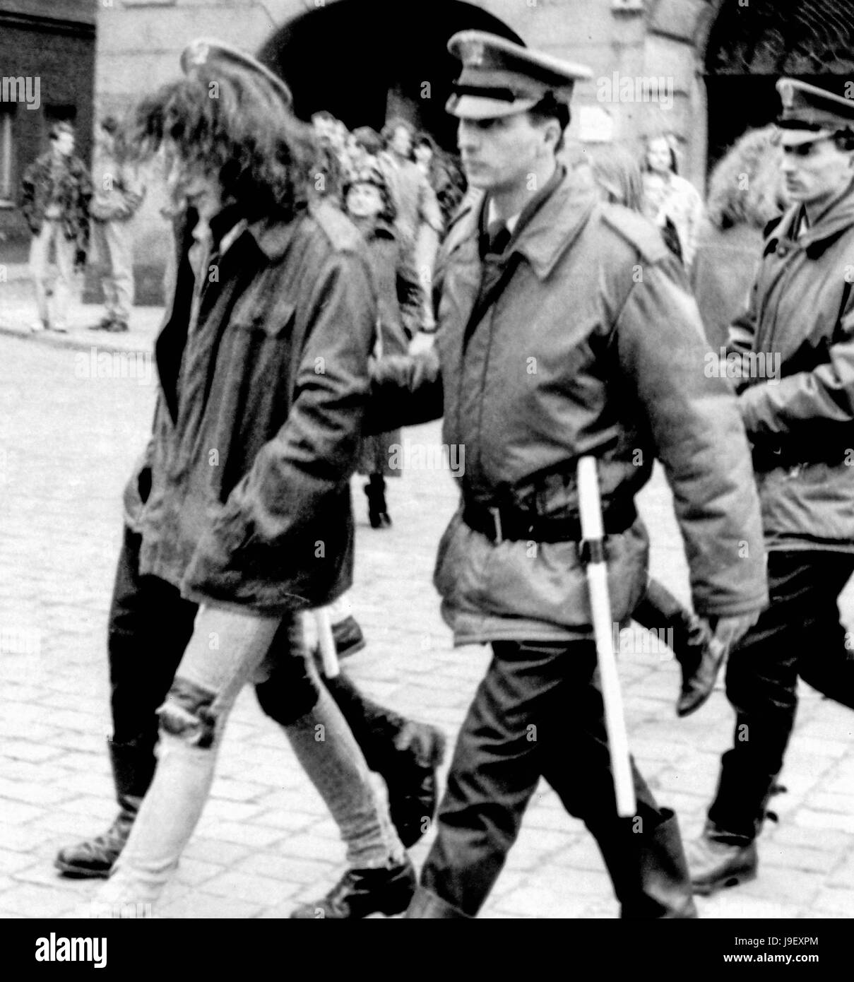 Street protests in Poland 19891990, militia special police forces
