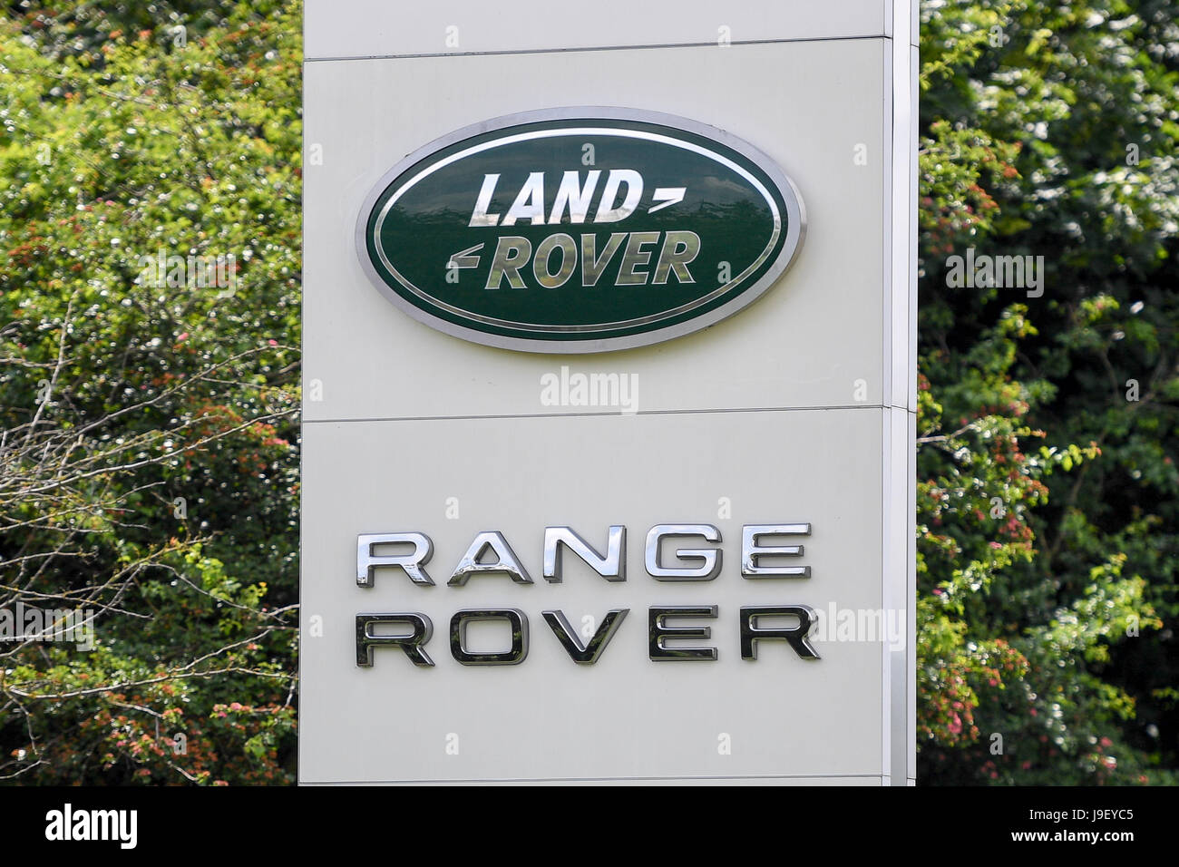 Land Rover, Range Rover sign outside a car dealership Stock Photo