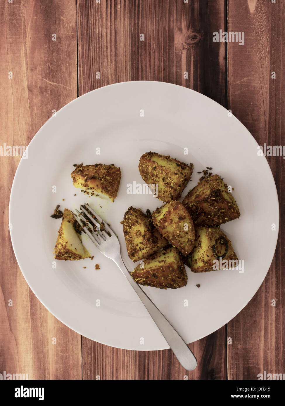 spices, vegetarian, potatoes, carbohydrates, baked, starch, indian