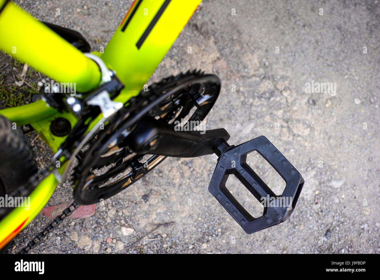 Bicycle pedal close up hi-res stock photography and images - Alamy