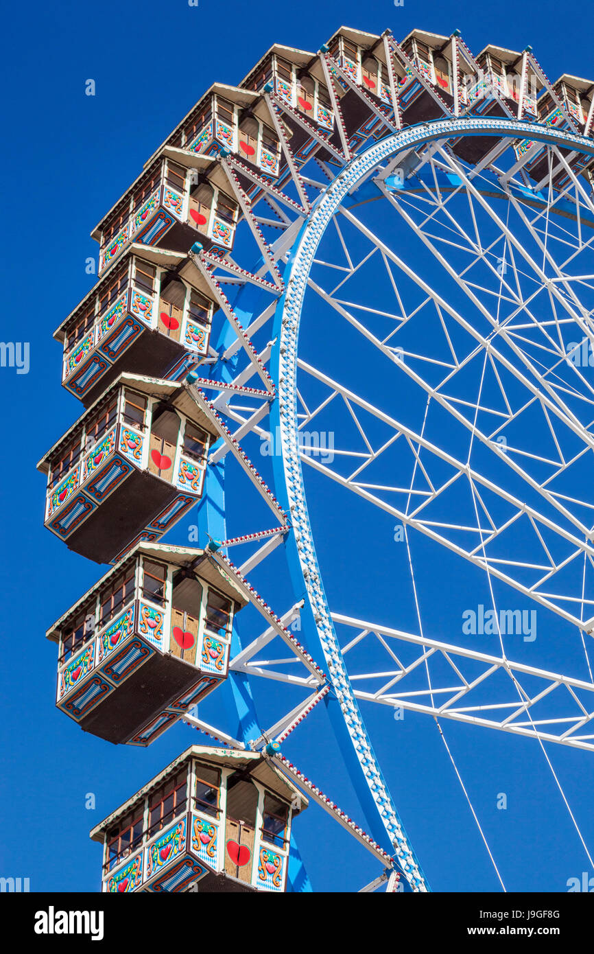 Germany, Bavaria, Munich, Oktoberfest, Funfair, Giant Ferris Wheel