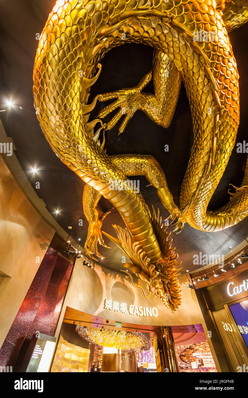 China Macau Cotai City Of Dreams Hotel And Casino Complex Casino Entrance And Chinese Dragon Stock Photo Alamy