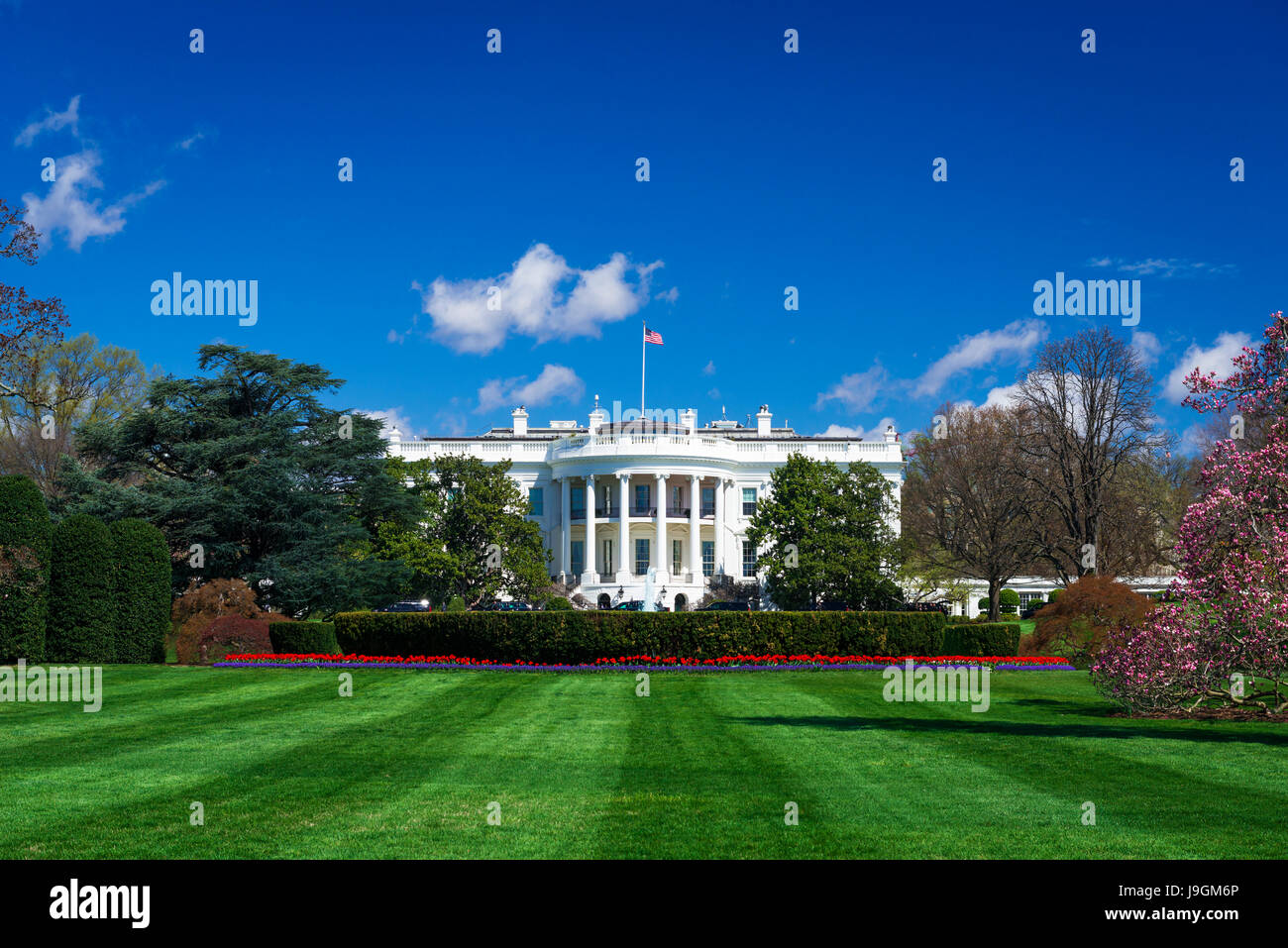 The White House and south lawn, Washington, DC USA Stock Photo - Alamy