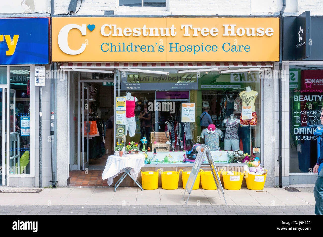 Charity shops in Hove's Street Stock Photo Alamy