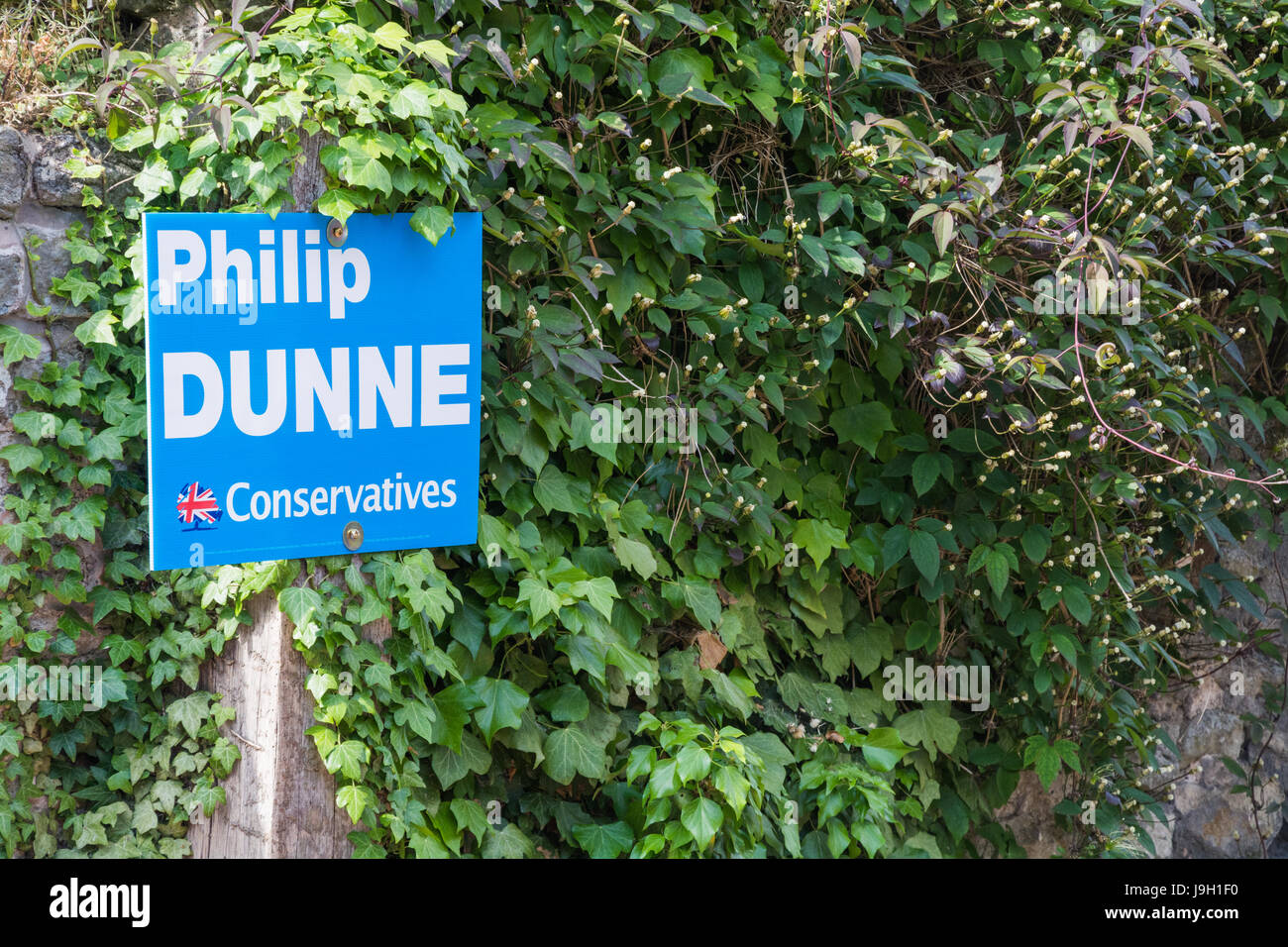Much Wenlock, UK. 1st June, 2017. Local residents show support for Philip Dunne. Much Wenlock has a big Conservative following. Credit: Simon Kohli/Alamy Live News Stock Photo