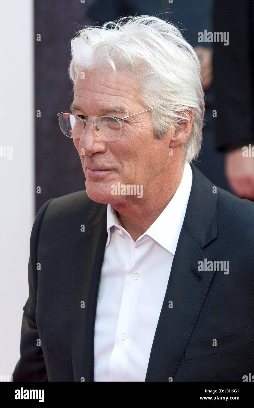 Madrid, Spain. 31st May, 2017. Richard Gere attends the 'Norman: El hombre  que lo conseguia todo/Norman: The Moderate Rise and Tragic Fall of a New  York Fixer' premiere at Cine Callao on