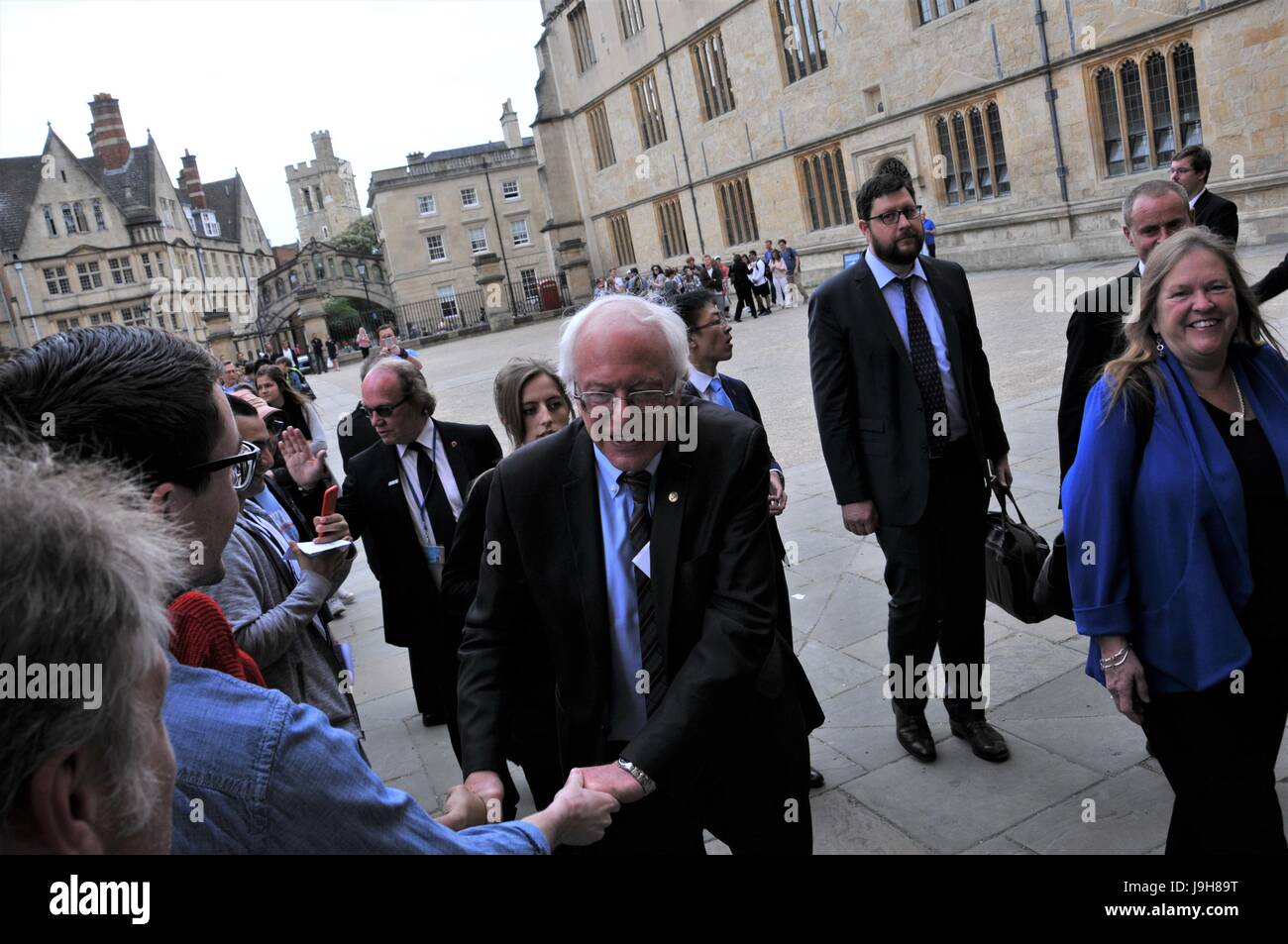 Oxford, Oxfordshire, UK. 2nd June, 2017. Bernie Sanders, former US Presidential Candidate, enters the Sheldonian in Oxford to speak about his best selling book, as part of the Hay Festival. Credit: Stanislav Halcin/Alamy Live News Stock Photo