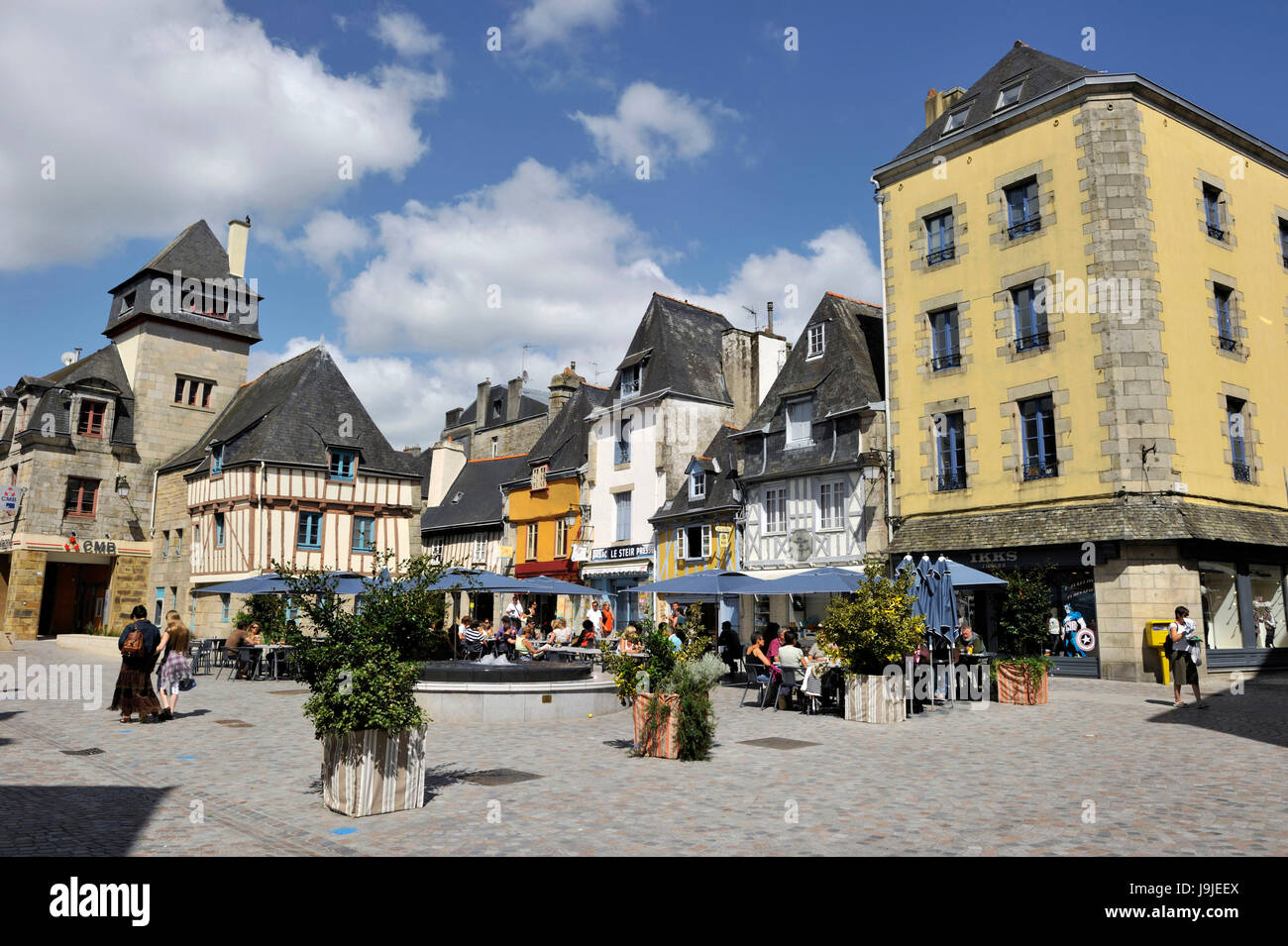 France, Finistere, Quimper, medieval houses on place Terre au Duc (Terre au Duc Square) Stock Photo