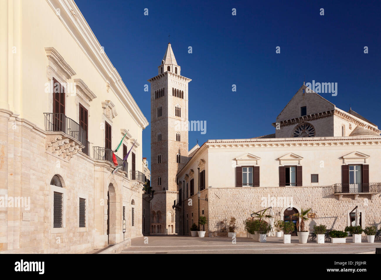 Valenzano italy hi-res stock photography and images - Alamy, image size:1300x956
