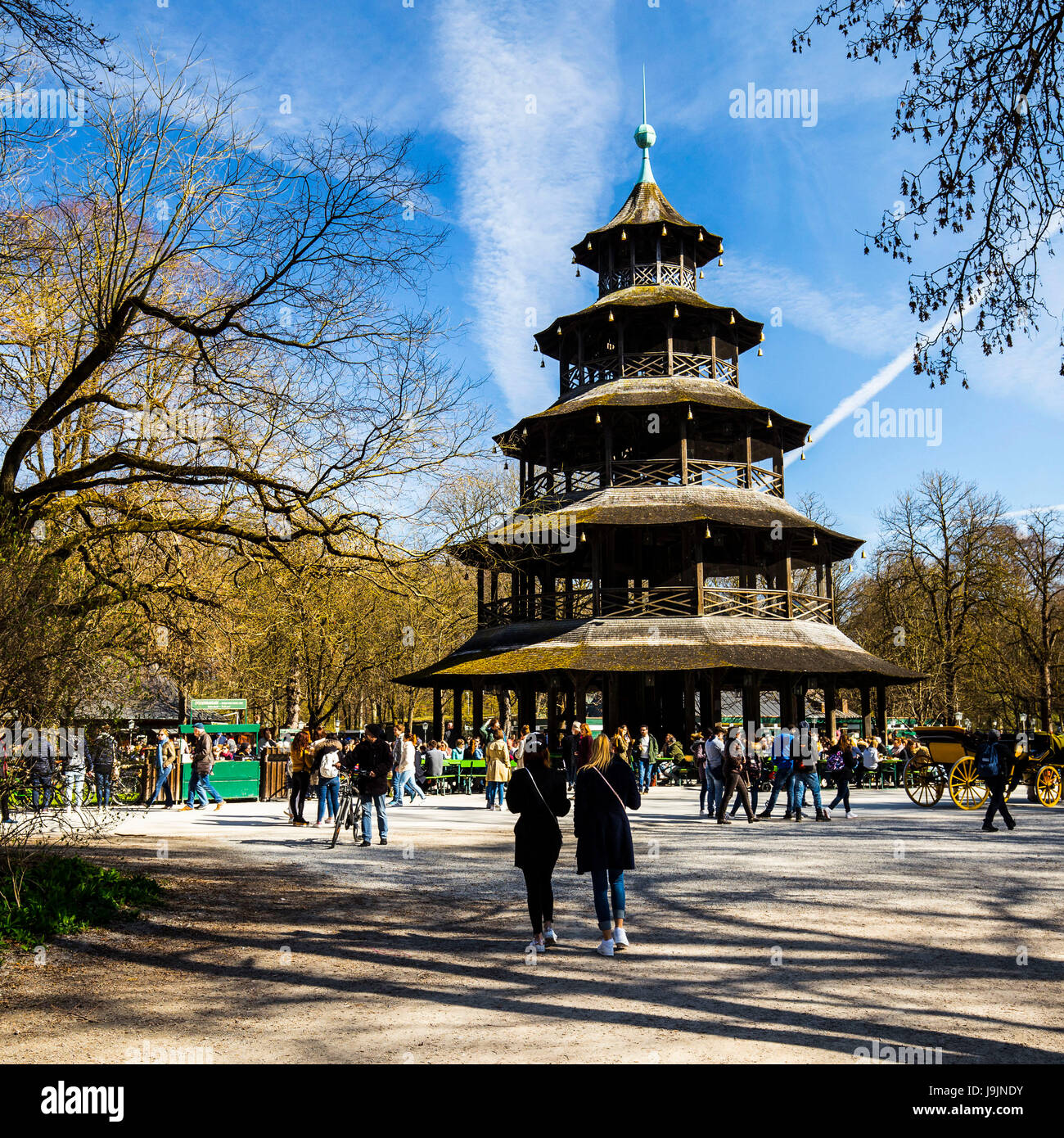 Europe, Germany, Bavaria, Munich, Englischer Garten. Chinesischer Turm