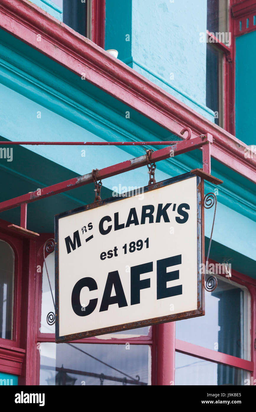 clarks cafe