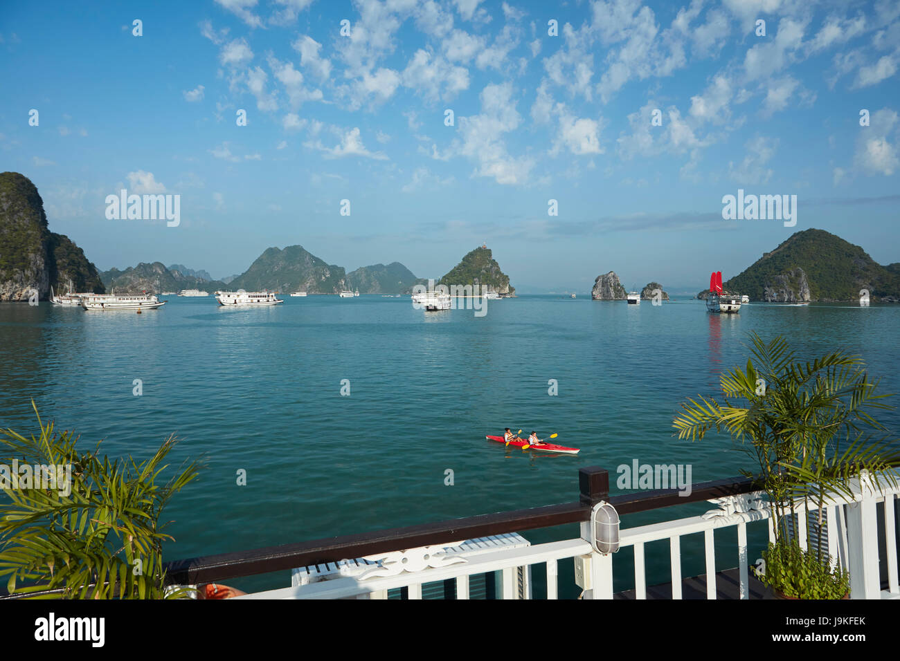 A Vietnamese Note of Two Hundred Thousand Shot Against the Limestone in Ha  Long Bay that is Printed in the Note Stock Photo - Image of halong, market:  123649000