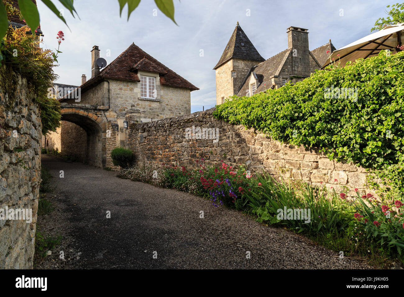 France, Correze, Saint Robert, labelled Les Plus Beaux Villages de France (The Most beautiful Villages of France), fortified gate and Pavillon de Noai Stock Photo