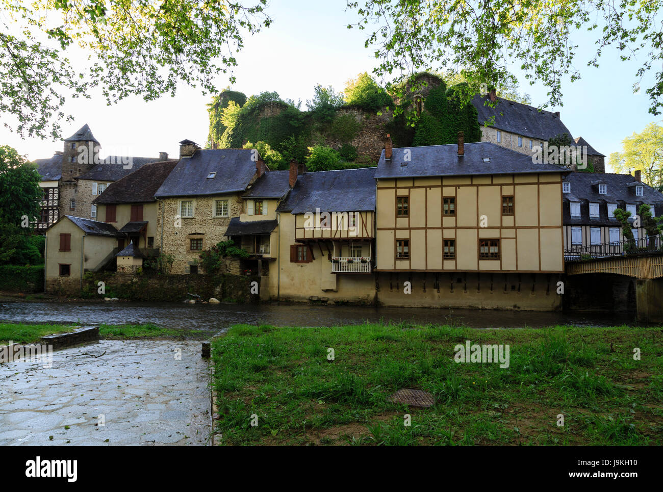 France, Correze, Segur le Chateau, labelled Les Plus Beaux Villages de France, the village dominated by the ruins of the castle and Auvezere river Stock Photo