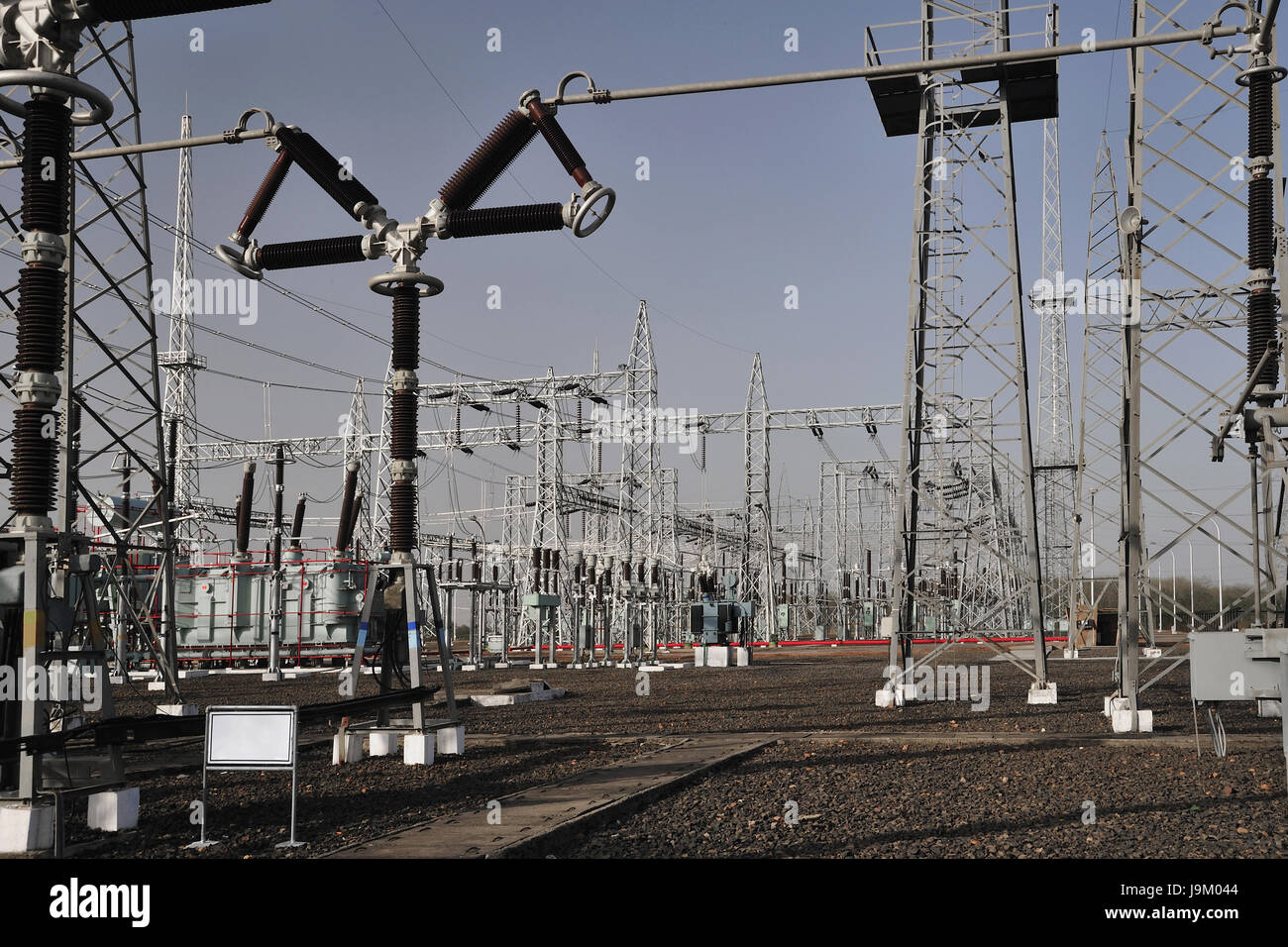 Power supply mumbai hires stock photography and images Alamy