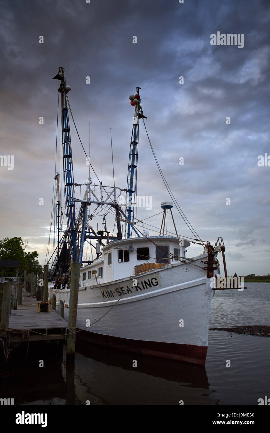 Wooden shrimp boat hi-res stock photography and images - Alamy