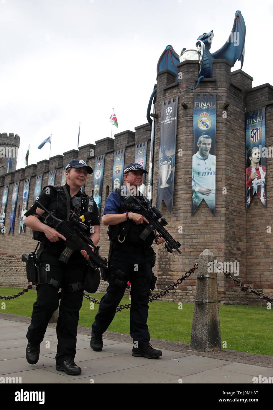 Armed Police outside Cardiff castle ahead of the Champions League Final tomorrow night. PRESS ASSOCIATION Photo. Picture date: Friday June 2, 2017. Photo credit should read: Nick Potts/PA Wire. . Stock Photo