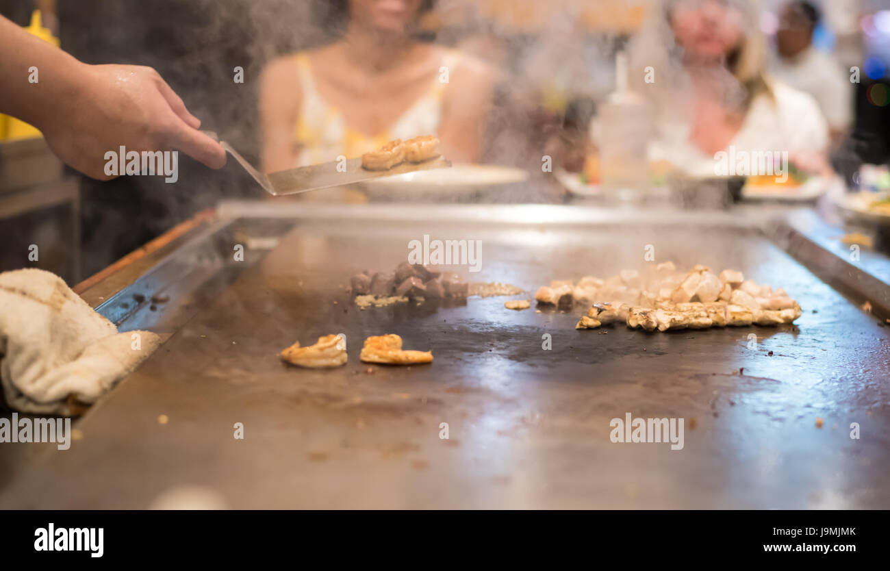 hibachi vegetable grill Stock Photo Alamy