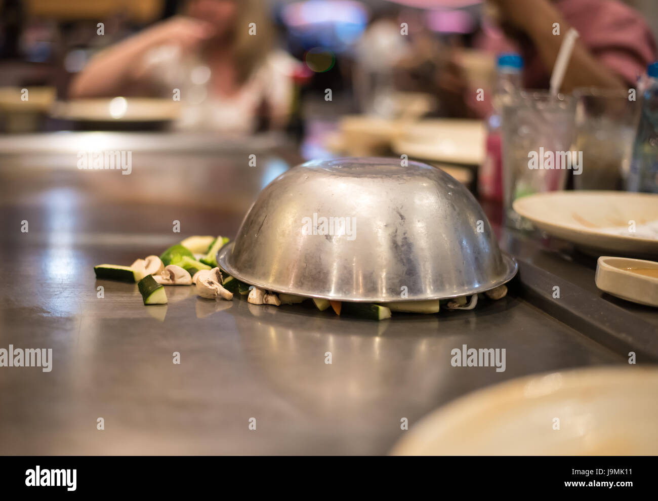 hibachi vegetable grill Stock Photo Alamy