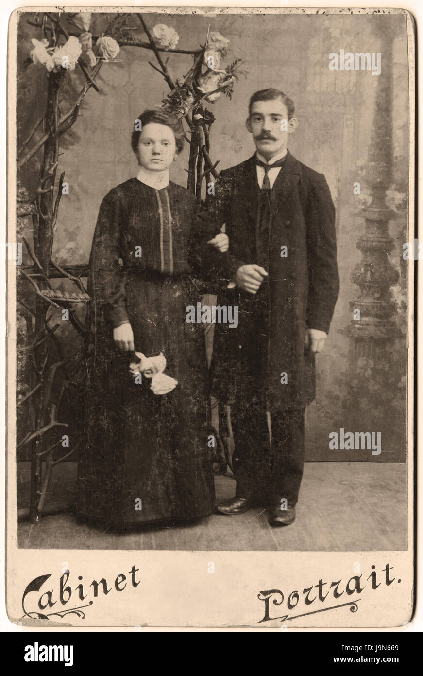 Antique family photo of long ago passed away relatives - circa 1899