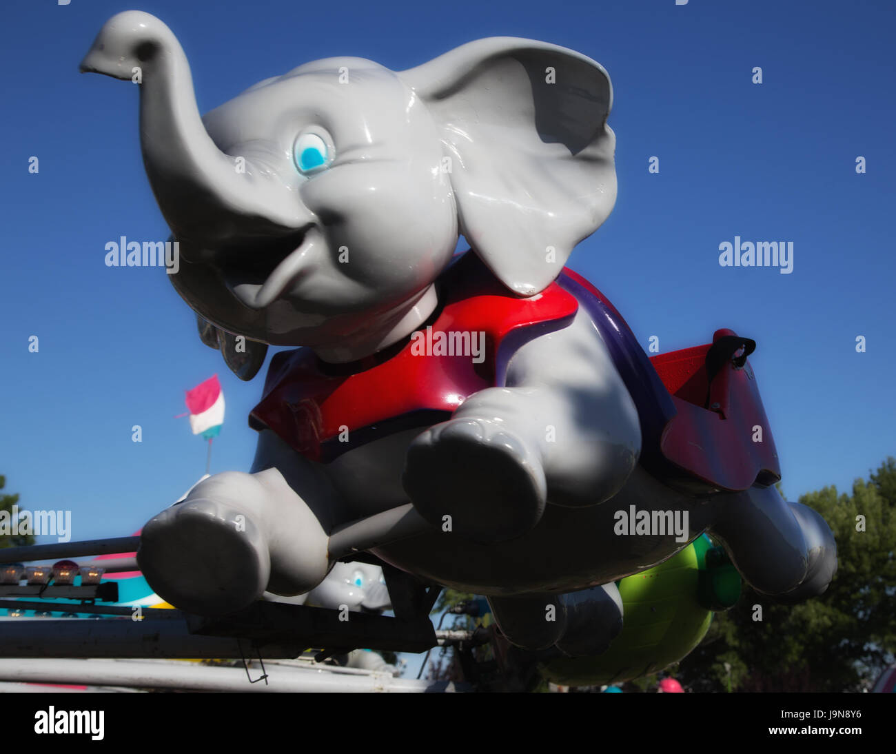 Flying elephant ride at the county fair Stock Photo Alamy