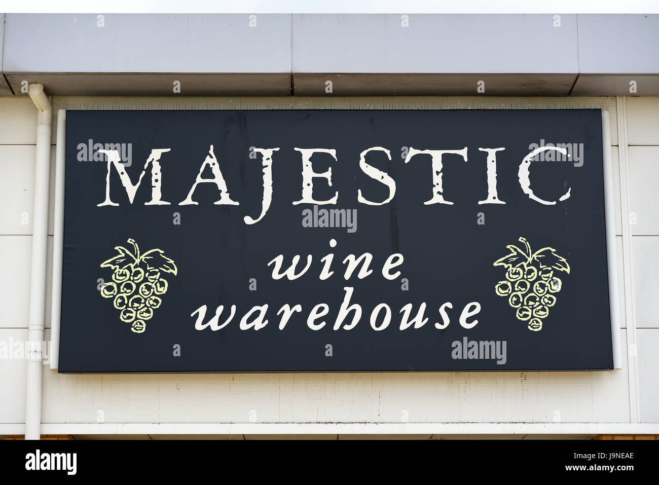 Majestic wines hires stock photography and images Alamy