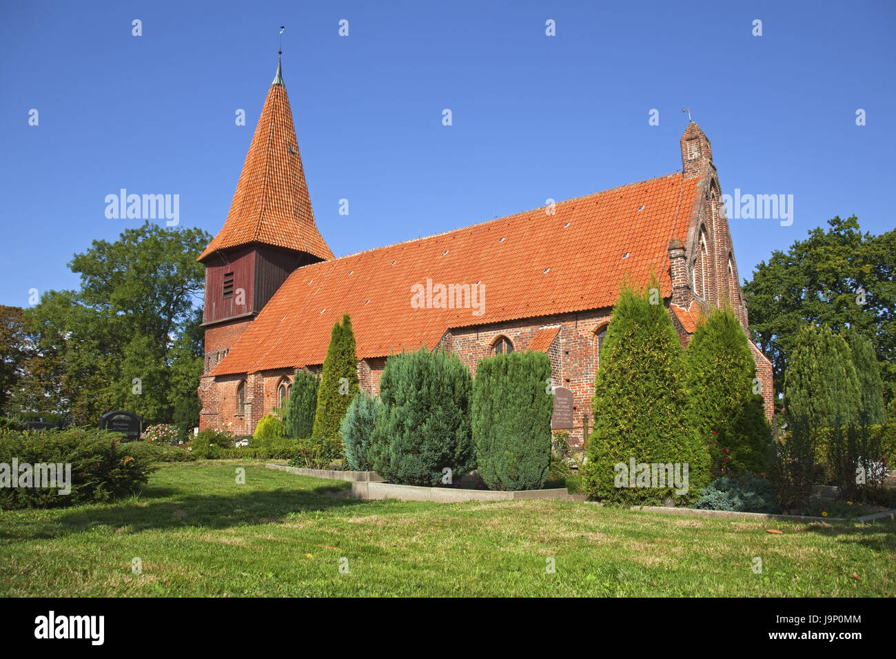 Germany,Mecklenburg-West Pomerania,the Baltic Sea,island Rügen,Altefär,church piece Nikolai,cemetery, Stock Photo
