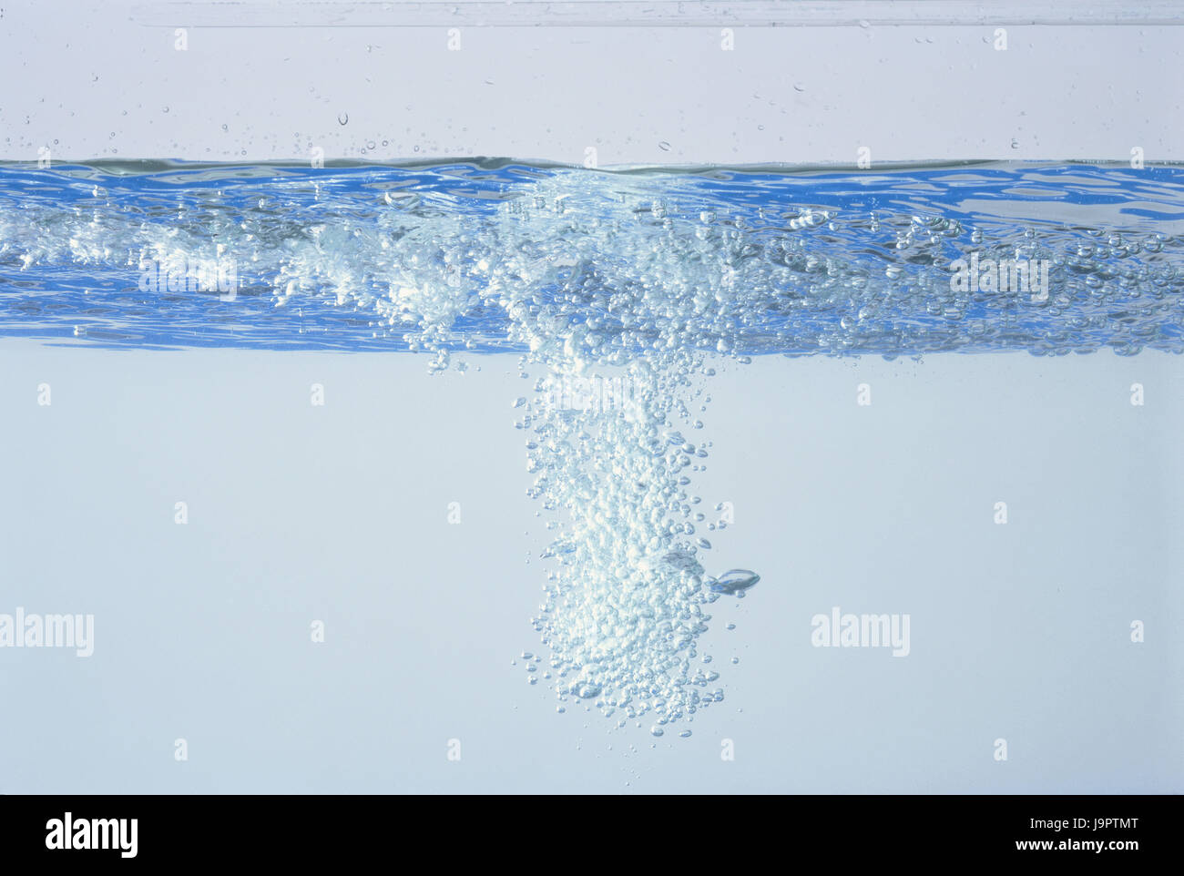 Water,air bubbles,water vessel,cross section,underwater recording,water