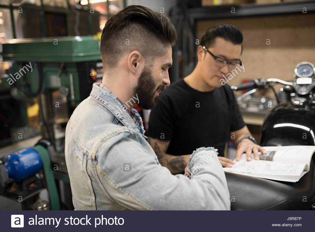 Using catalog hires stock photography and images Alamy