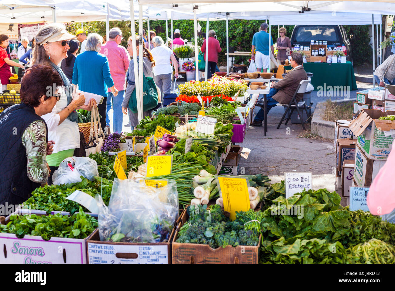 The Ojai California farmers market where the produce is certified
