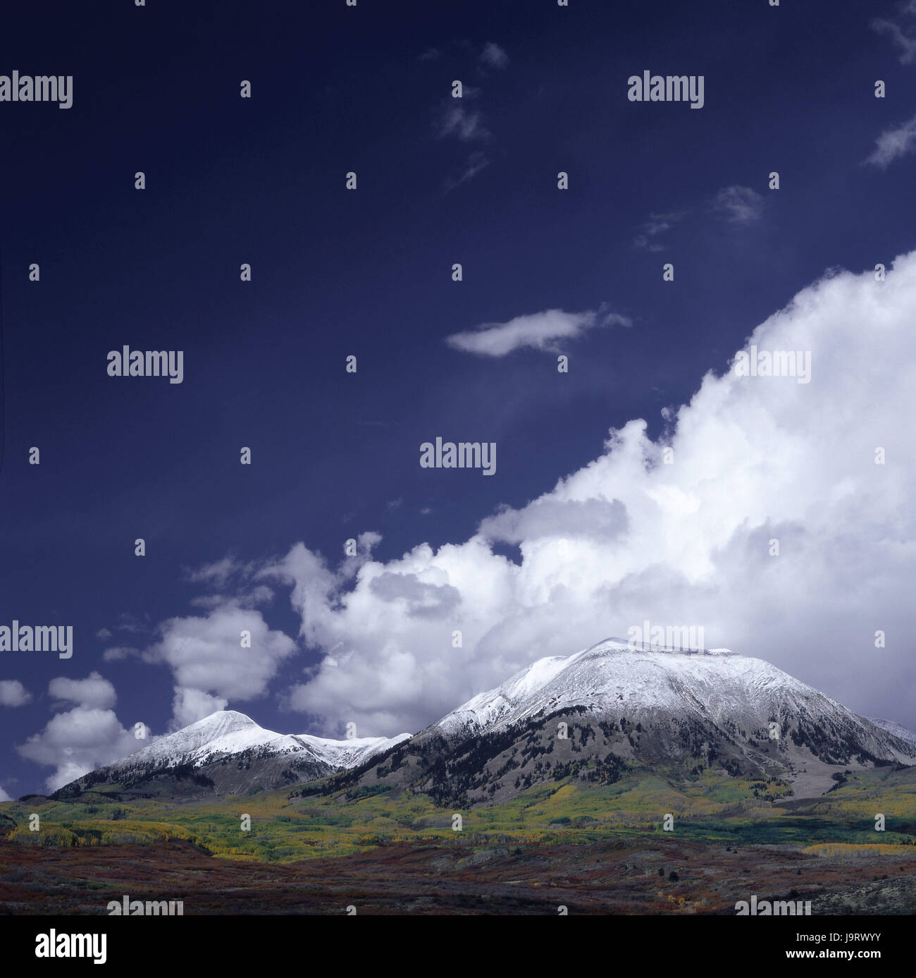 The USA,Utah,Manti La Sal Mountains,cloudy sky,scenery,nature,mountains