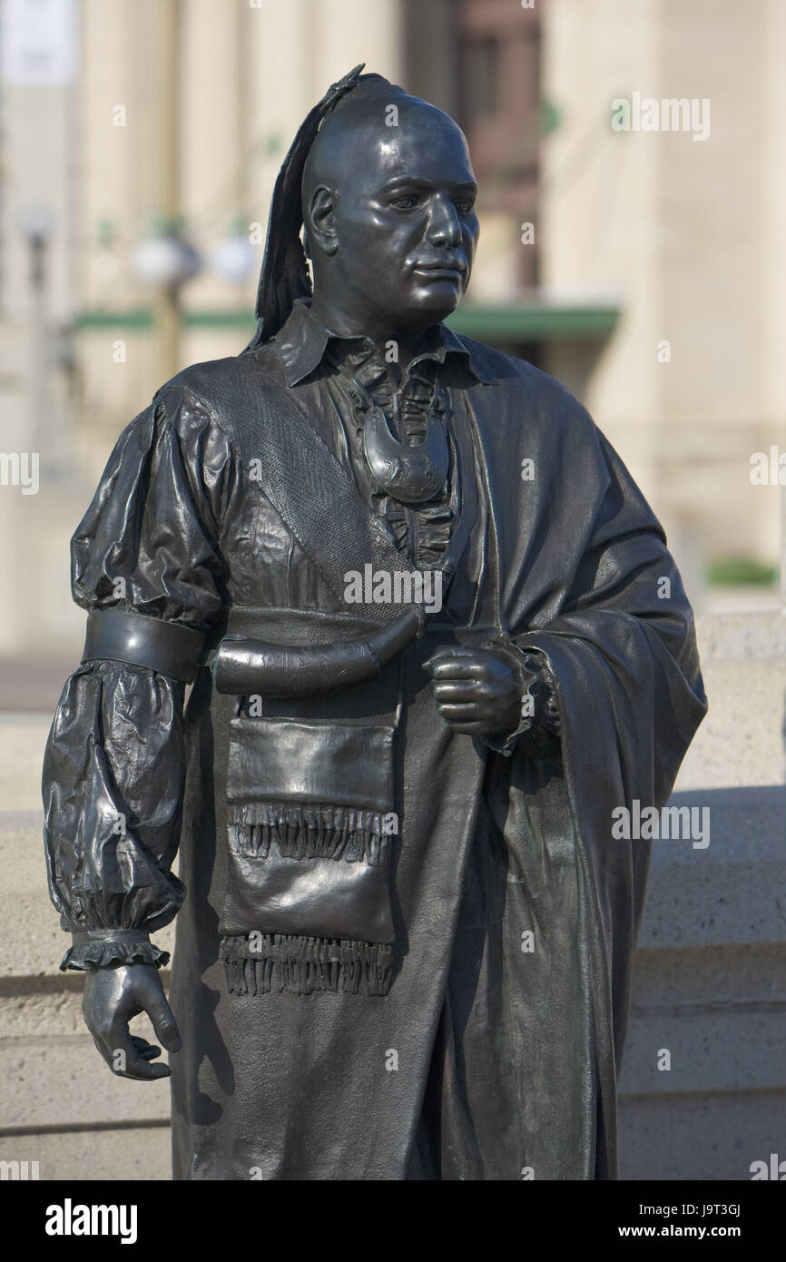 Canada,Ontario,Ottawa,heroic monument,statue,Indian,Thayendanegea,'Joseph Brant',in 1742-1807,American revolution,in 1775-1783,North America,town,capital,square,monument,monument,outside,Mohawk Indian,Mohawk,hero,leader,independence war,revolution,personality,man,war,recollection,memory,story, Stock Photo