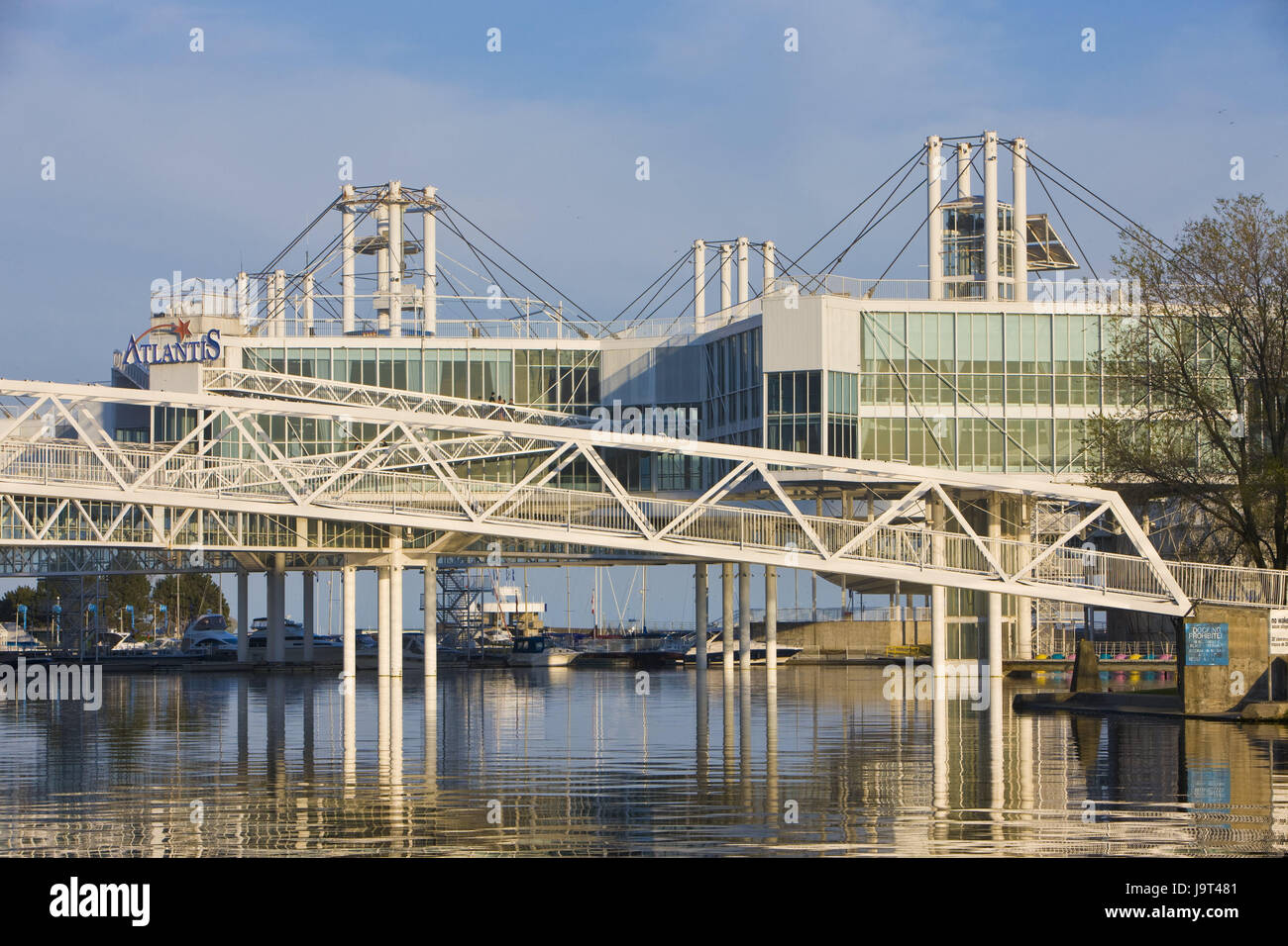 Canada,Ontario,Toronto,Atlantis event Centre,Ontario Place,North America,town,lake,Ontario lake,water,shore,town view,building,structure,architecture,leisure time,destination,amusement,event centre,entertainment,leisure time centre,place of interest, Stock Photo