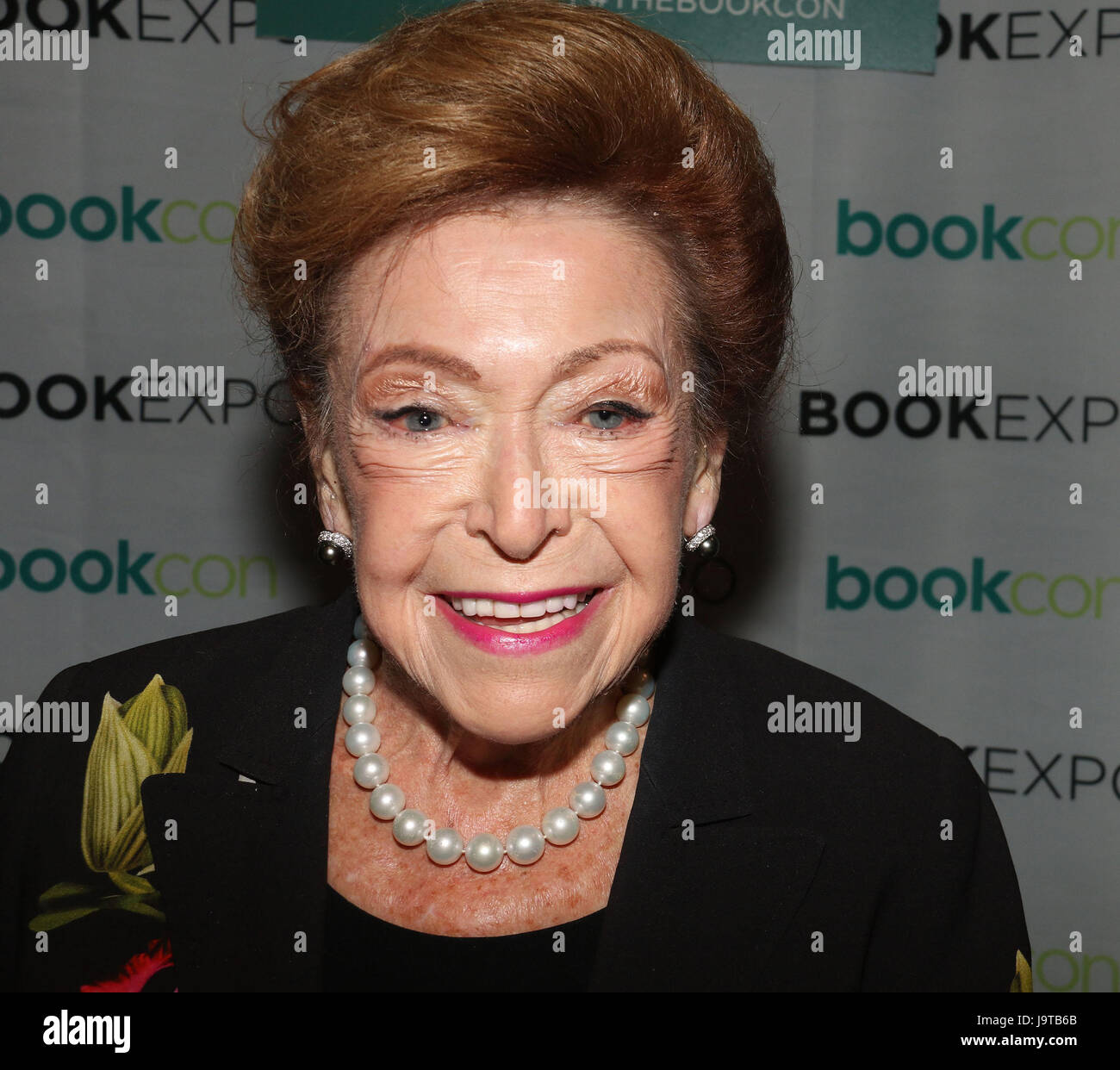Mary higgins clark book hires stock photography and images Alamy