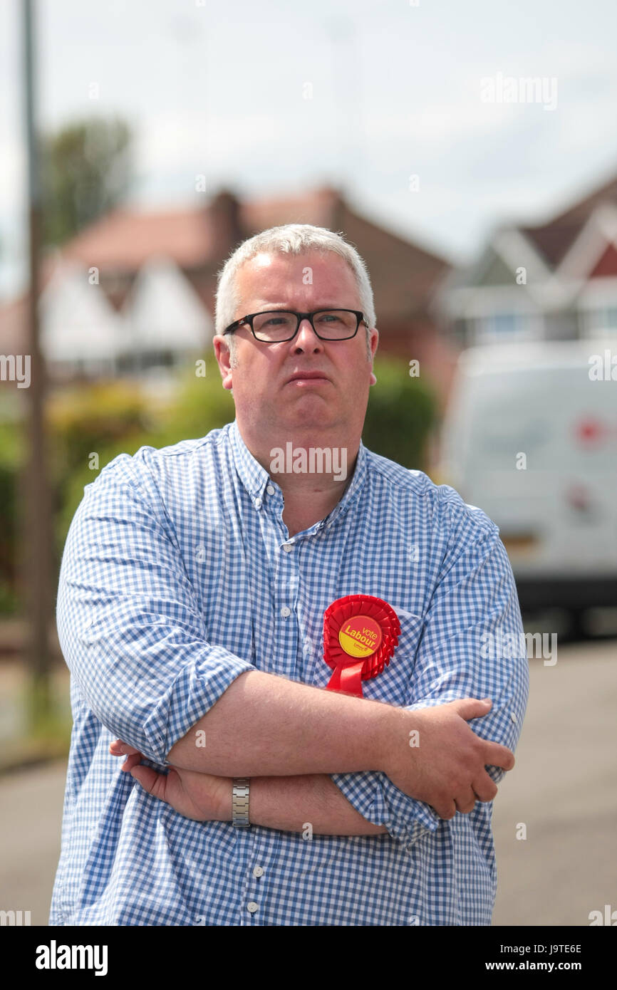 Ian Cooper, Labour Party candidate for Halesowen and Rowley Regis constituency campaigning in the locality. Election 2017 political party MP Stock Photo