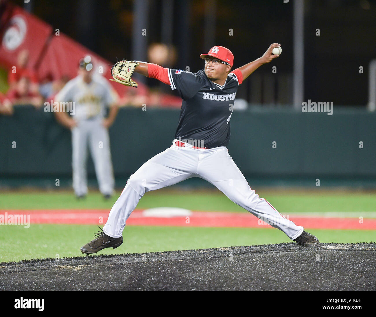 Houston, Texas, USA. 02nd June, 2017. Houston pitcher Aaron Fletcher (47) during the NCAA