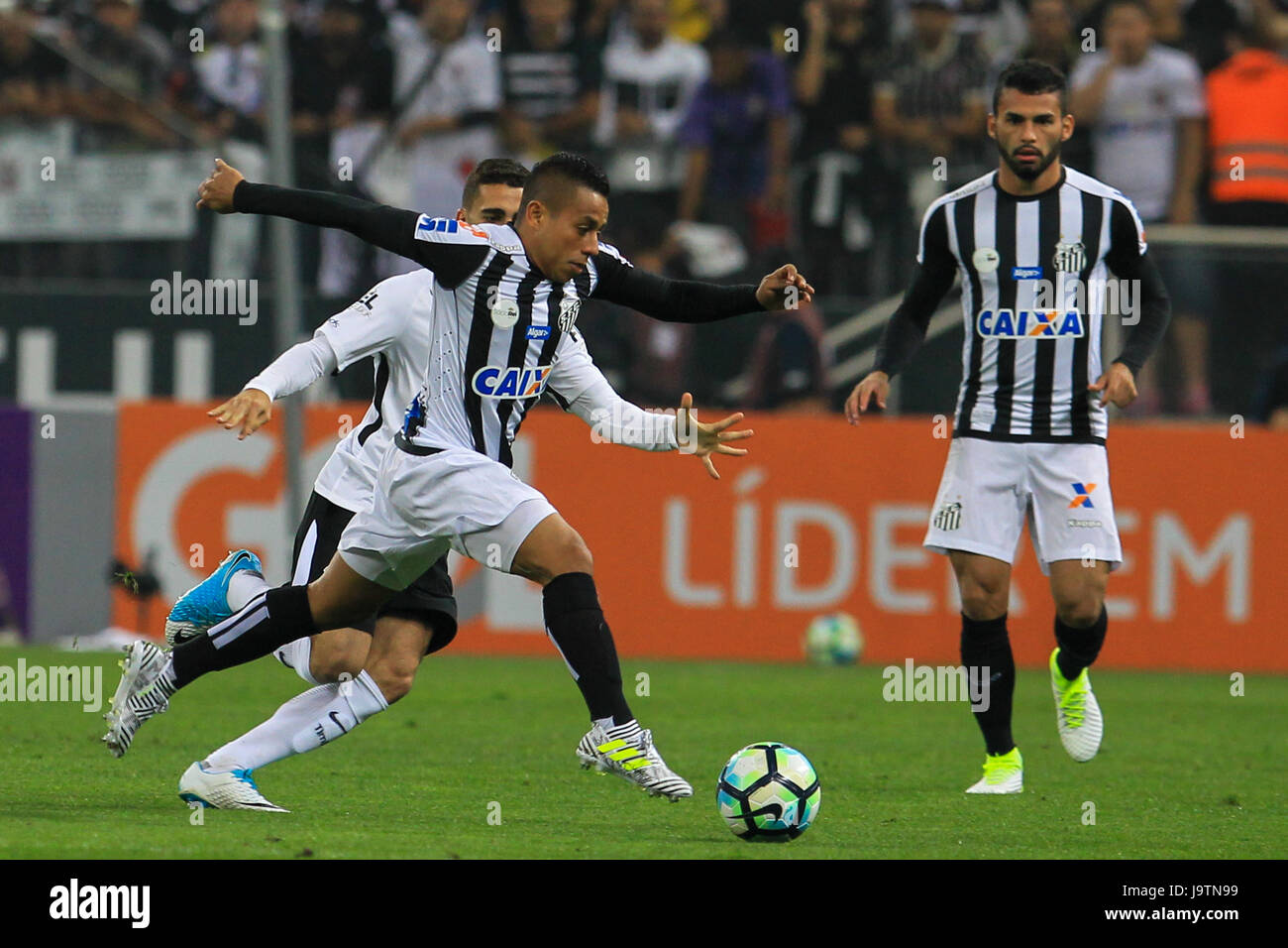 Sao Paulo Sp 03 06 17 Corinthians X Santos Lance During The Match Between Corinthians Vs Santos Held At The Corinthians Arena East Zone Of Sao Paulo The Match Is Valid For Sao Paulo Sp 03 06 17 Corinthians X Santos Lance During The Match Between Corinthians Vs Santos Held At The Corinthians Arena East Zone Of Sao Paulo The Match Is Valid For