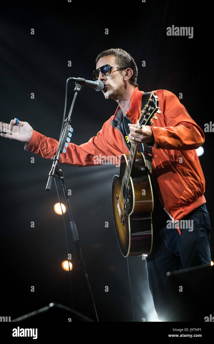Richard ashcroft singer hi-res stock photography and images - Alamy