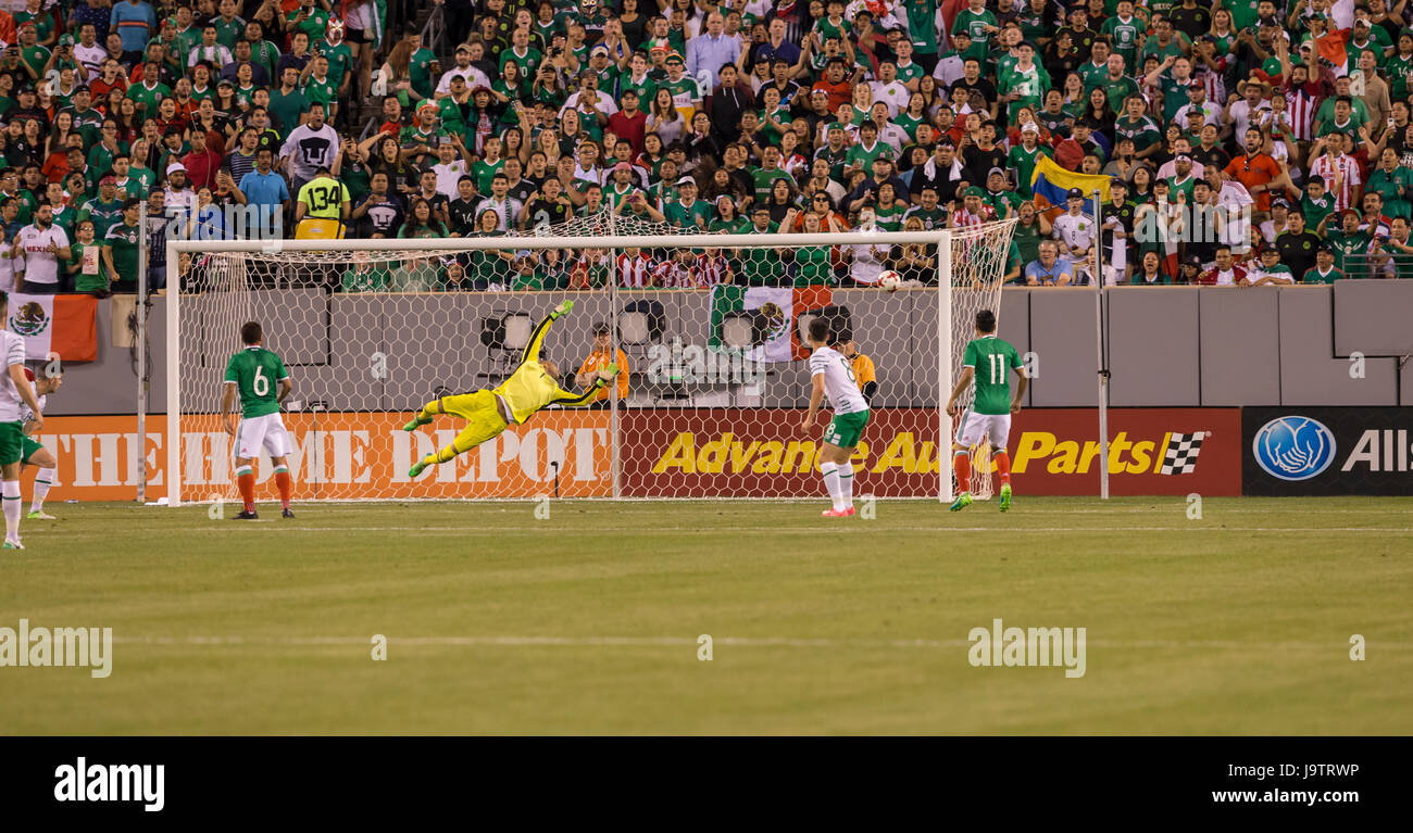 Meadowlands, NJ USA - June 1, 2017: Jesus Corona (17) of Mexico not pictures scores goal during friendly game against Republic of Ireland at MetLife arena in Meadowlands, Mexico won 3 - 1 Stock Photo