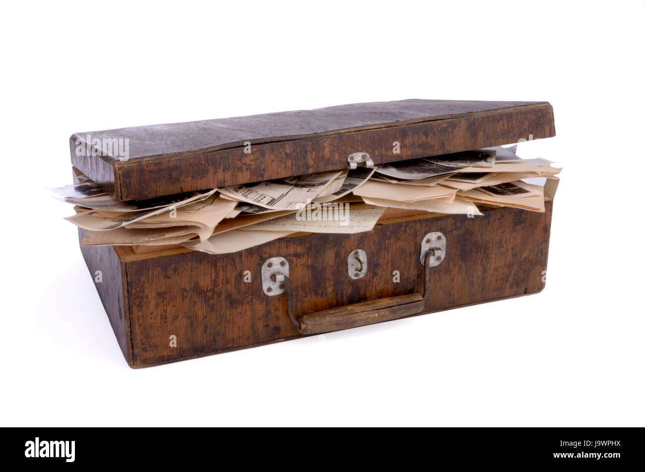 https://c8.alamy.com/comp/J9WPHX/letters-box-boxes-document-wooden-old-suitcase-brown-brownish-J9WPHX.jpg