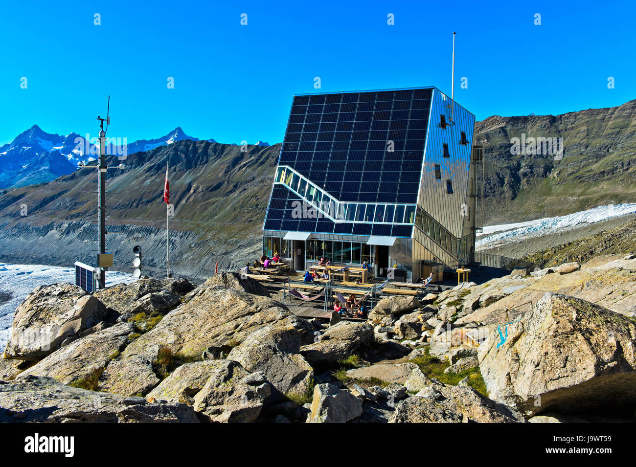 Modern alpine hut switzerland hi-res stock photography and images - Alamy