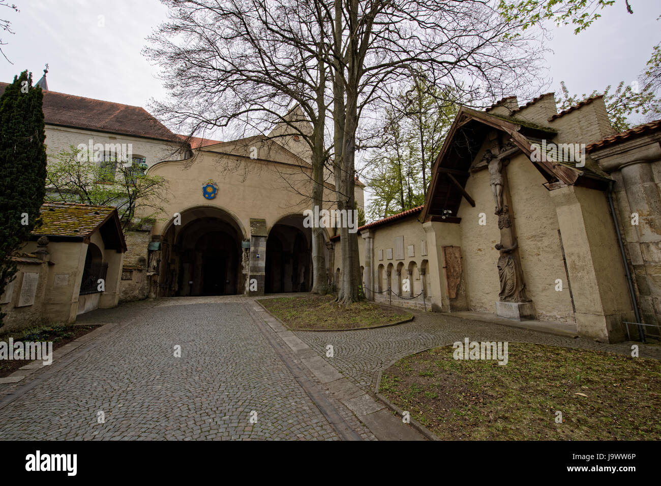 Benediktinerkloster.Fürstliches Schloss Thurn und Taxis in Regensburg,kreisfreie Stadt in Ostbayern. Stock Photo