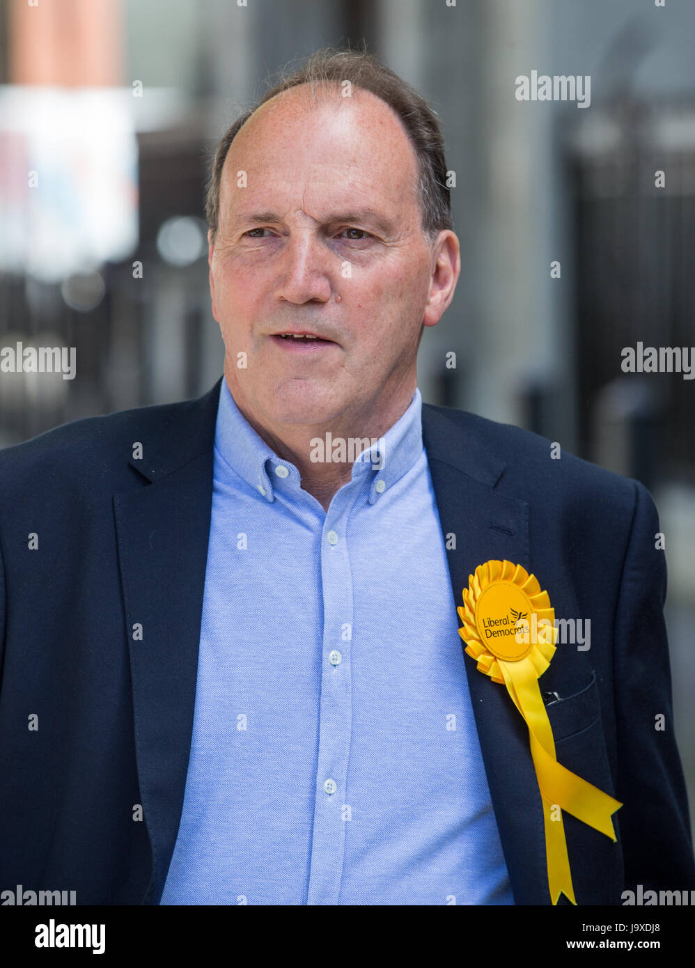 Former Lib Dem MP, Simon Hughes, demonstrates outside parliament about Theresa May's 'Dementia Tax'. He stood for election in Bermondsey and Old South Stock Photo