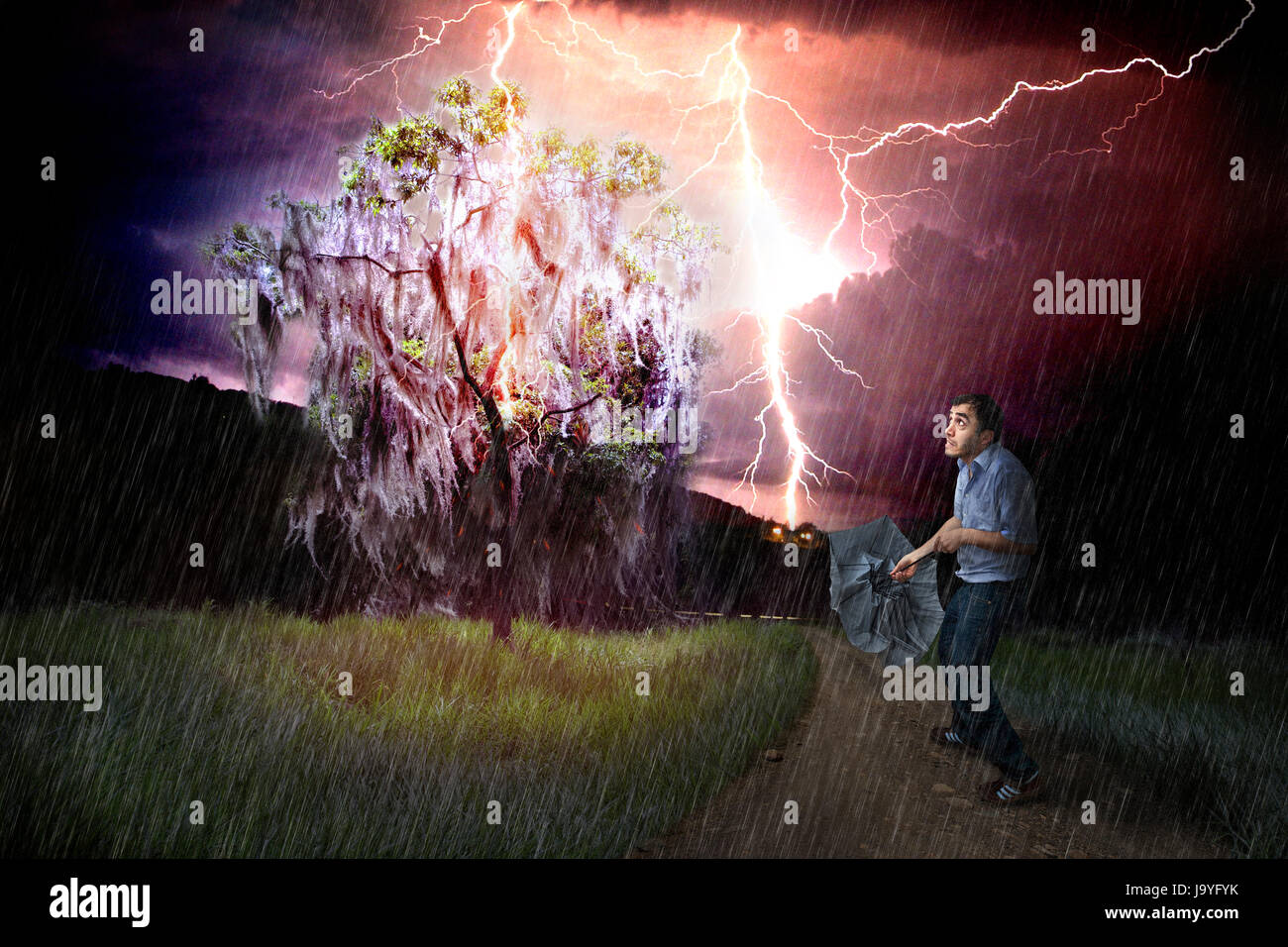 umbrella, thunderstorm, thunderstorm, thundreous, lightning, sheet