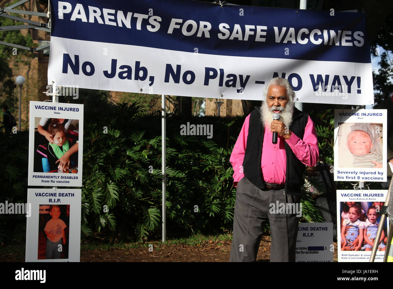 Sydney, Australia. 4 June 2017. Protesters against government compulsory vaccination of children rallied outside Sydney Town Hall before marching to Archibald Fountain, Hyde Park. “We look forward to a day of unity in NSW and to send a strong message to the government that No Jab No Play and No Jab No Pay are discriminatory and we say No Way!” Pictured: Aboriginal elder Uncle Max (Dulumunmun) Harrison speaking in Hyde Park. Credit: Richard Milnes/Alamy Live News Stock Photo