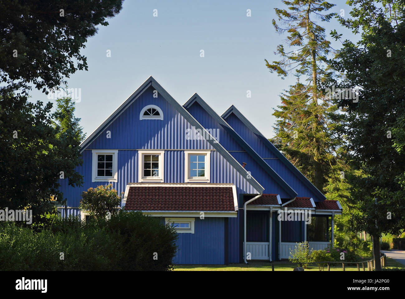 house, building, style of construction, architecture, architectural ...