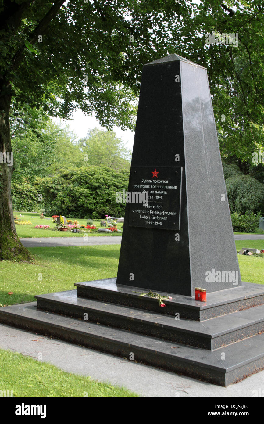 monument, soldiers, soviet union, monument, death, cemetery, gravestone
