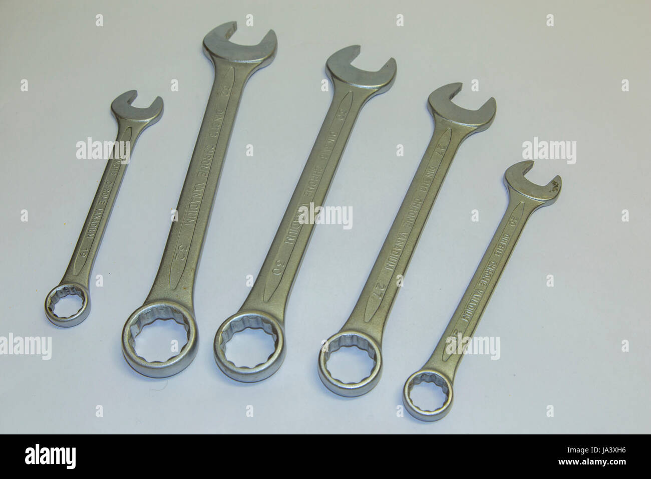 tool, wrench, openend wrench, box wrench, lshaped hexagon key, tool