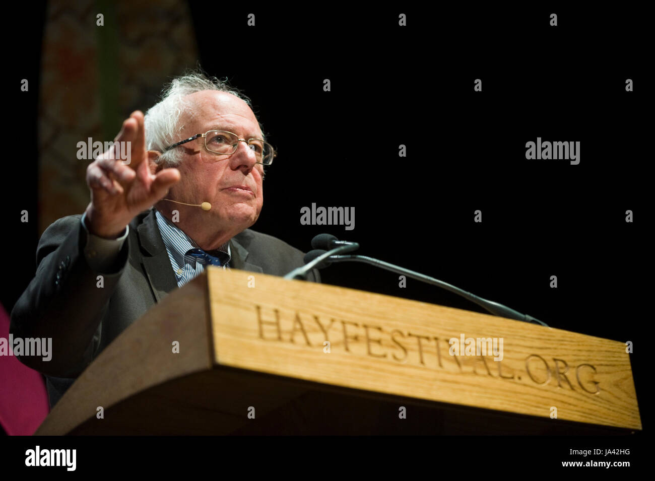 US Senator Bernie Sanders giving the 2017 Eric Hobsbawm Lecture at Hay Festival Hay-on-Wye Powys Wales UK Stock Photo